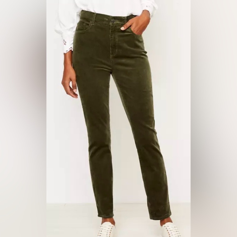 LOFT Dark Olive Sz 2 Women’s Corduroy Trousers